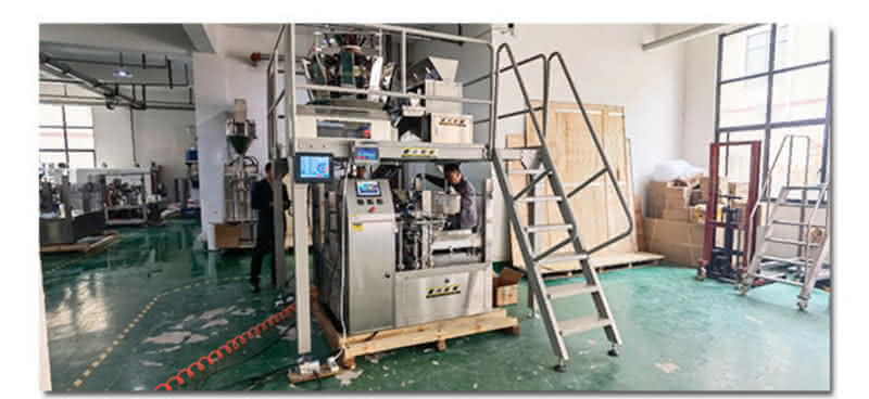 Granular powder packaging machine