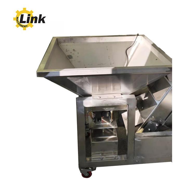Nut Packaging Machine with bucket convery